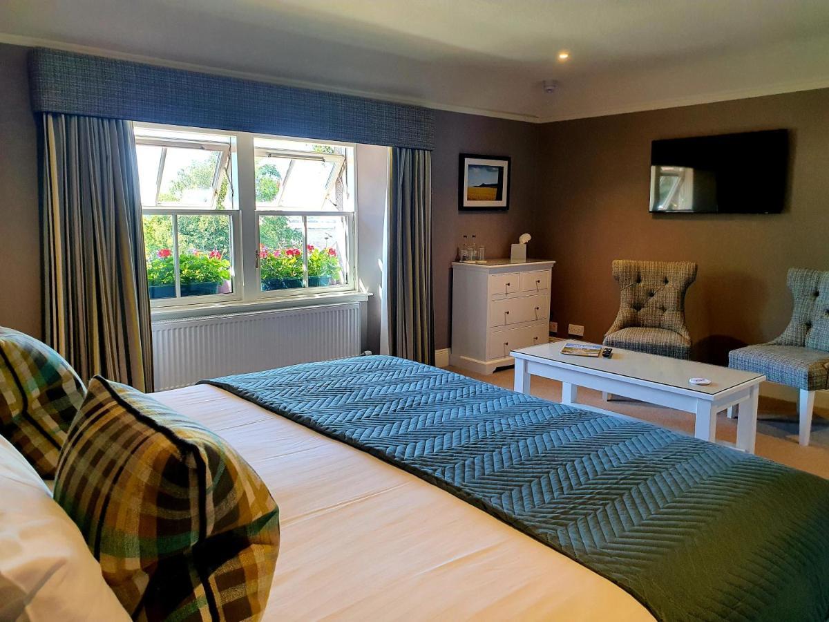 The Redgarth Hotell Oldmeldrum Exteriör bild