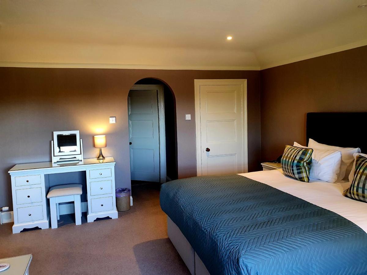 The Redgarth Hotell Oldmeldrum Exteriör bild